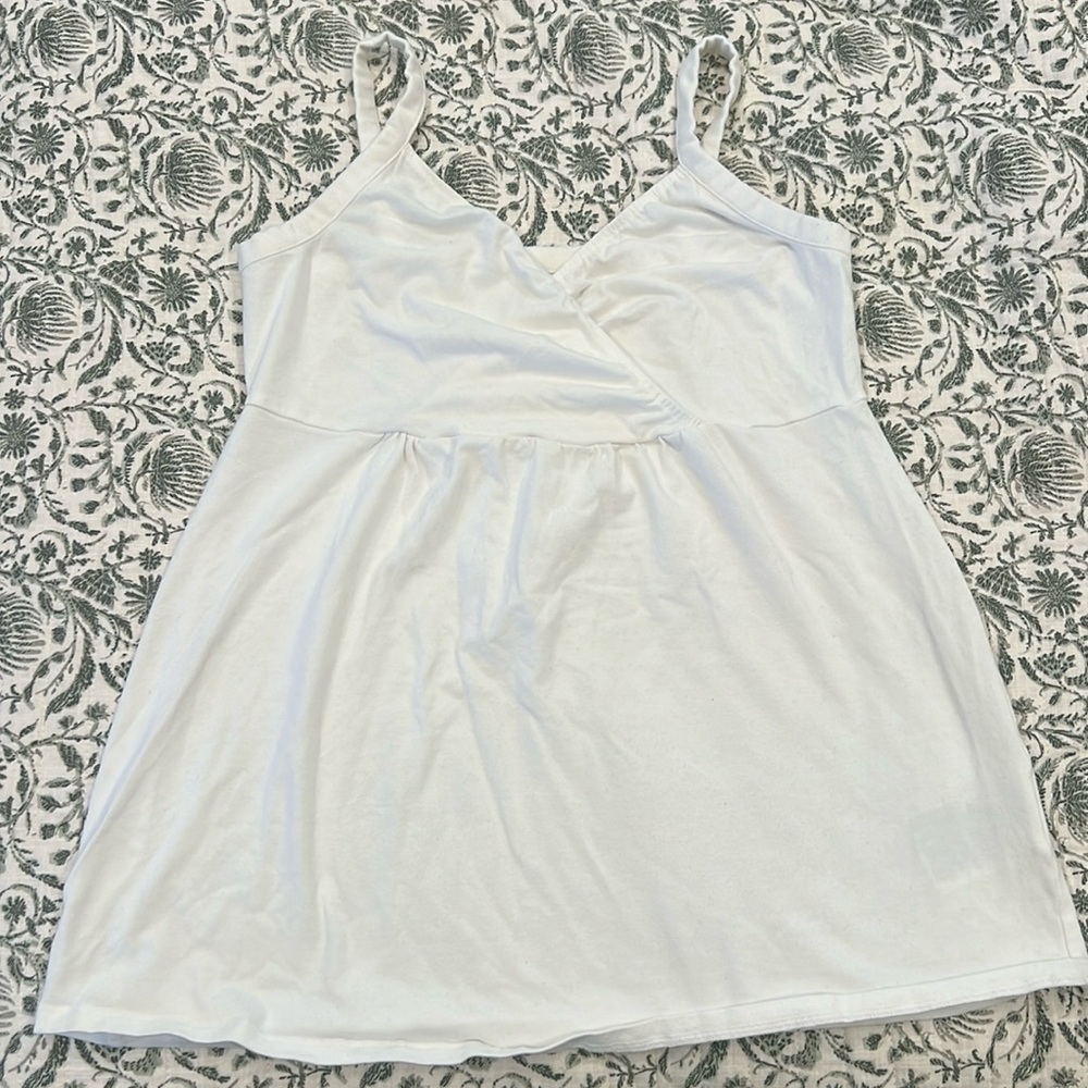 Set of 2 White Gap Maternity / Nursing Tanks Tops